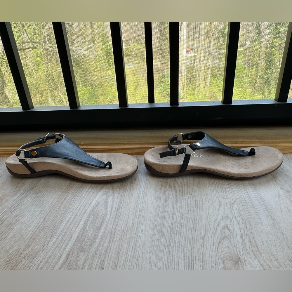 Vionic Kirra Leather Black Thong Sandals Strap Comfortable Footbed Adjustable~ 8 - Picture 8 of 13